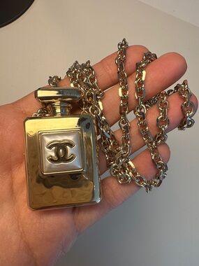 CHANEL Gold-Tone Perfume Bottle Pendant Necklace- 100% AUTHENTIC